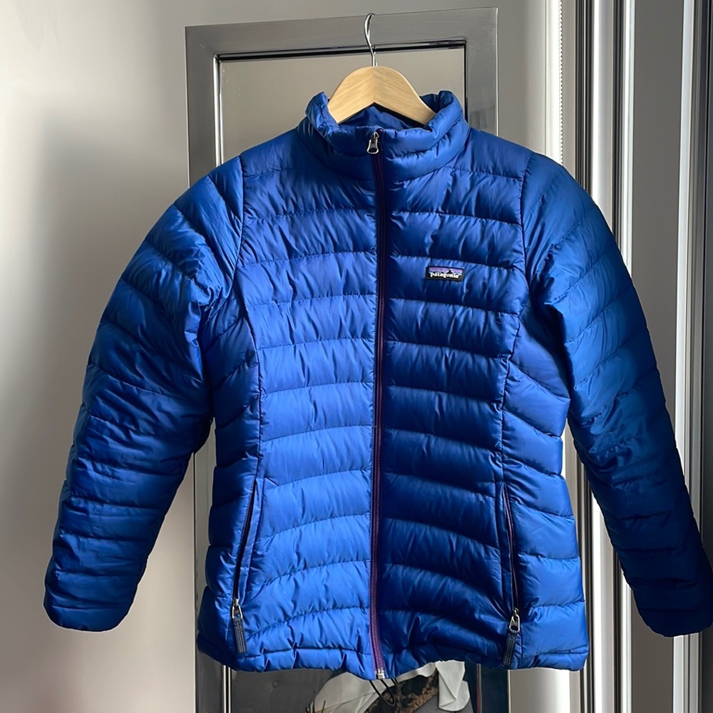 Patagonia light down jacket